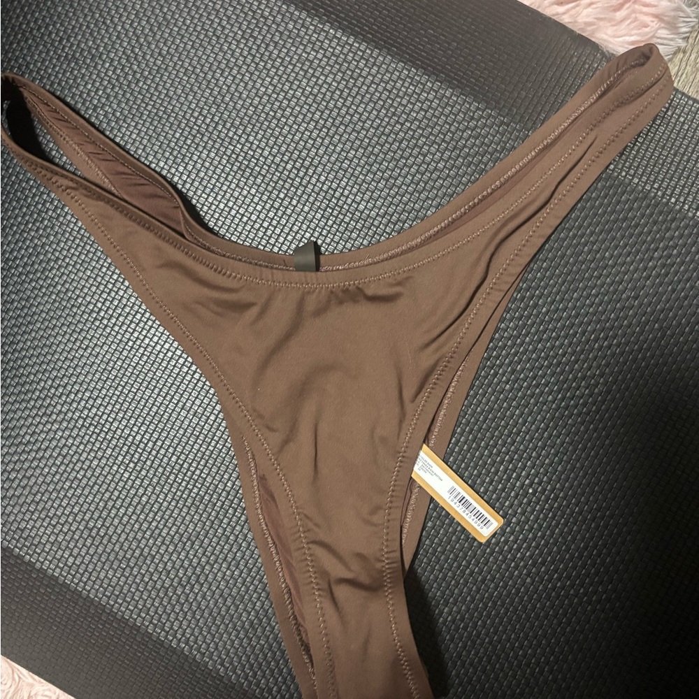 SKIMS‎ Cocoa  Brown Bikini Bottom